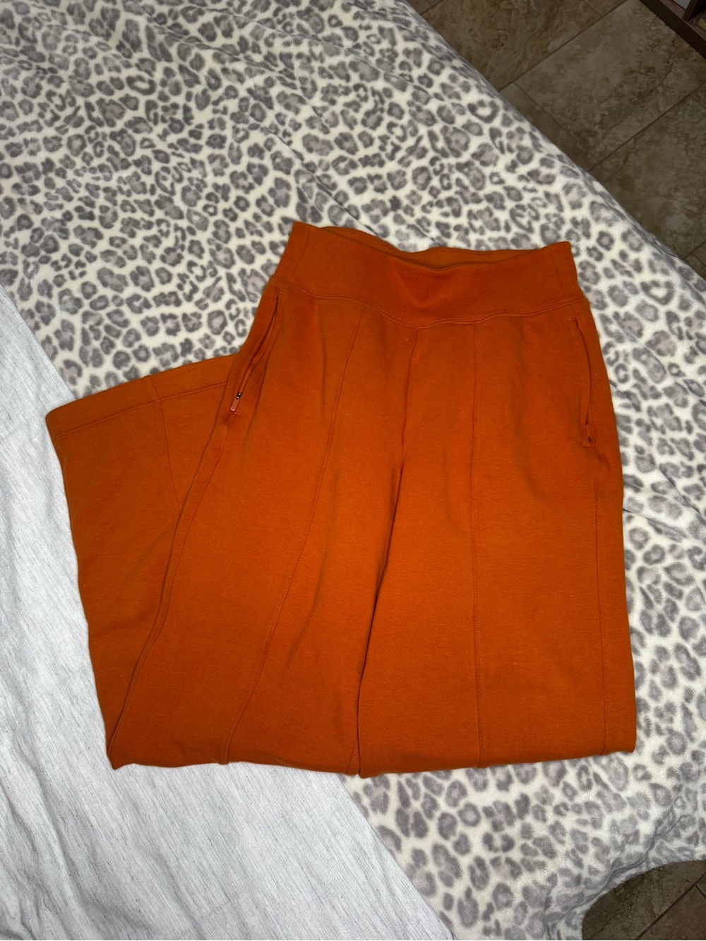 Athleta Retroplush Straight Leg Pant Foliage Orange / Size XS